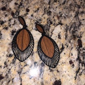 🔥 2/$30 🌳 Wood and black boho naturecore Marquise/navette earrings